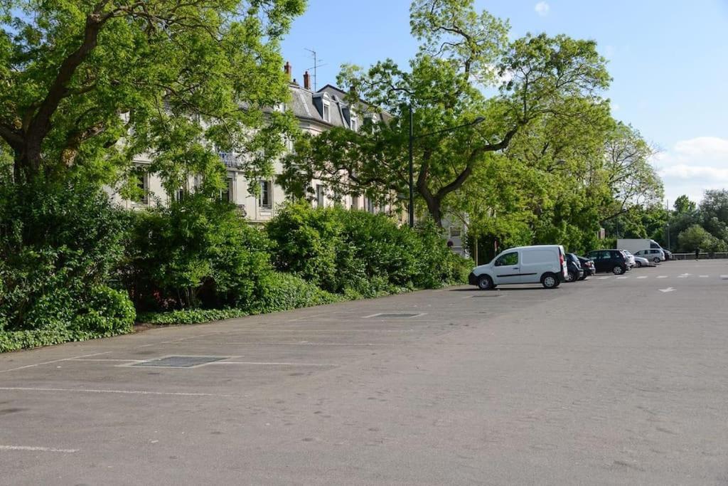 Appartement Charmant Tres Proche Centre-Ville, Parking Gratuits, Mulhouse Centre Ngoại thất bức ảnh